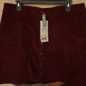 Aventura Organic Cotton Size 12 skirt with 7 buttons down the front. Very soft